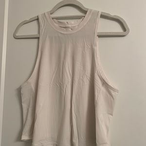 White flowy cropped lululemon tank top